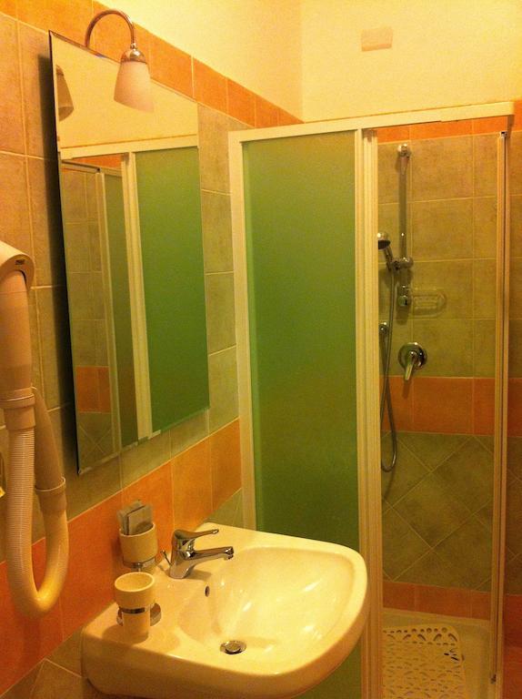 Hotel Eliseo Fiuggi Bagian luar foto