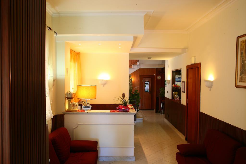 Hotel Eliseo Fiuggi Bagian luar foto