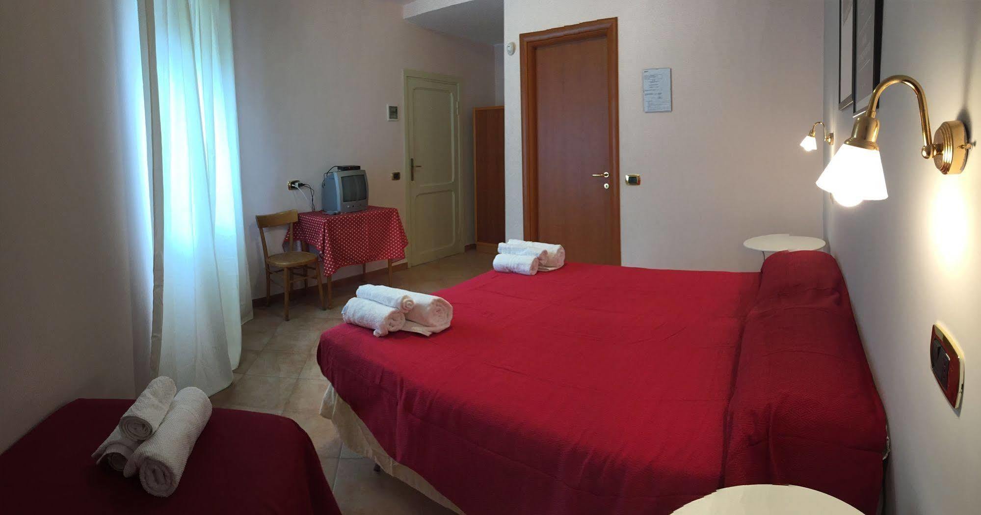 Hotel Eliseo Fiuggi Bagian luar foto